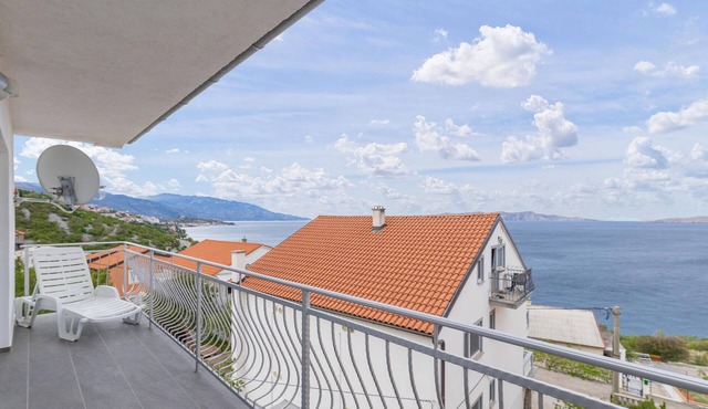 Stunning apartment in Senj with WiFi