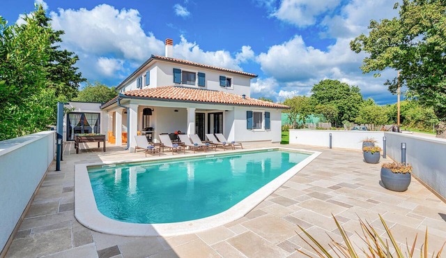 Stunning home in Prodol with sauna in Prodol