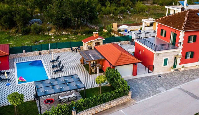 Stunning home in Slivno in Slivno