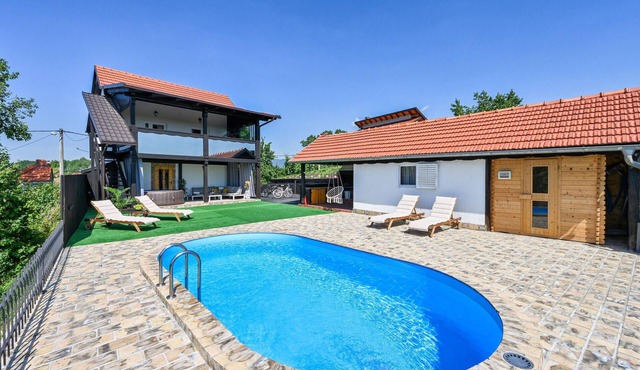 Stunning home in Zagreb with sauna in Zagreb