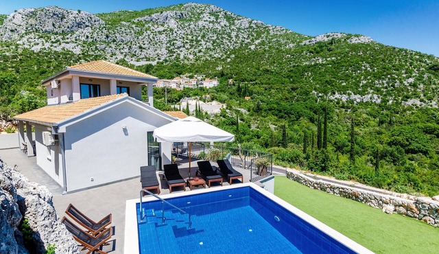 Stunning home in Zaton in Zaton