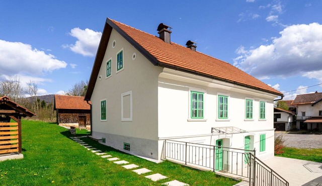 Stunning private villa for 10 people with WIFI, TV and terrace