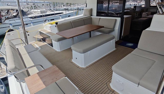Sun-Kissed Sailing Adventure in Northern Croatia