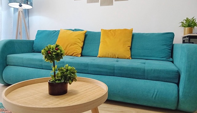 SUNSHINE - New & Quiet 1BR Apt, Business area, near Airport, Highway A3, Subway in București
