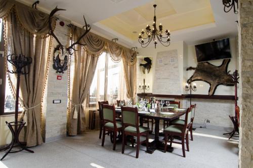Taverna Olteanului in Novaci