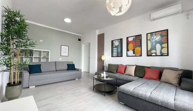The Spacious next to University Square View and Old Town in Bucharest