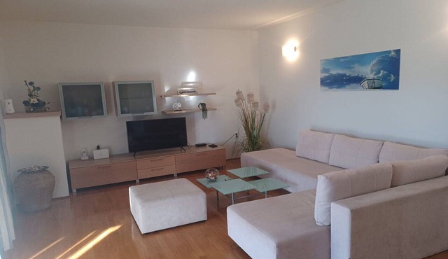 Three Bedroom Apartment With Terrace And Sea View in Ist