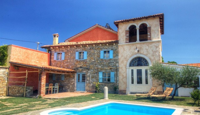 Traditional Istrian villa with a watchtower offering magnificent views in Lopar