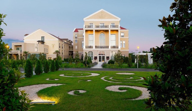 Tresor Le Palais Timisoara, Curio Collection by Hilton in Timişoara