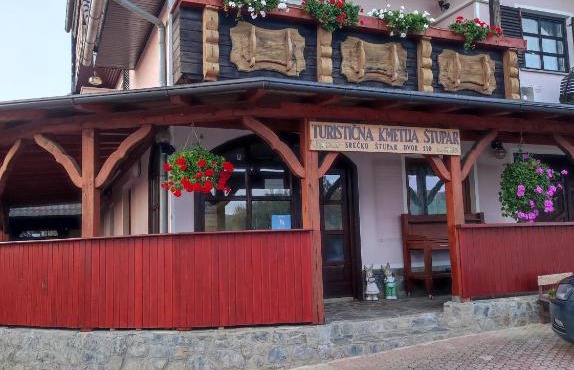 Turistična kmetija Štupar in Dvor