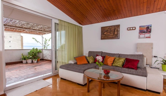 Two-Bedroom Apartment Kate A1 with Balcony in Makarska