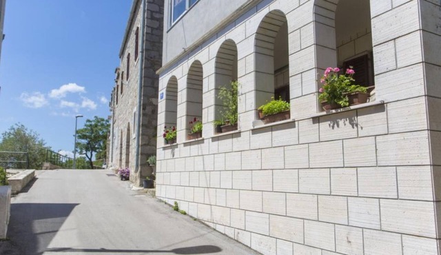 Two Bedroom Apartment with Terrace in Brist