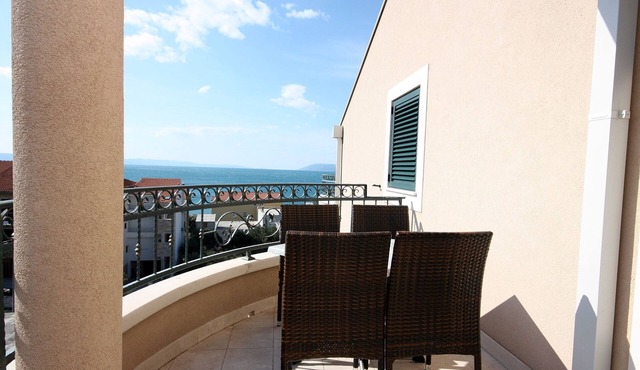 Two bedroom apartment with balcony and sea view Tučepi, Makarska (A-3193-a)