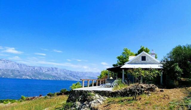 Vacation House, BEACH, PRIVATE PARKING in Postira