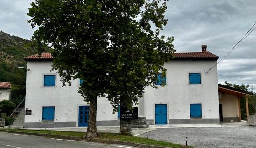 Vila Borealis in Komen