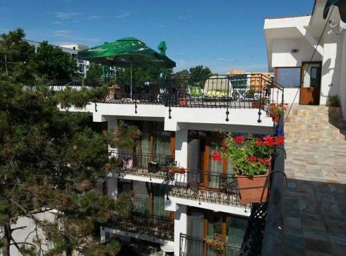 Vila pe plaja nr 9 in Saturn