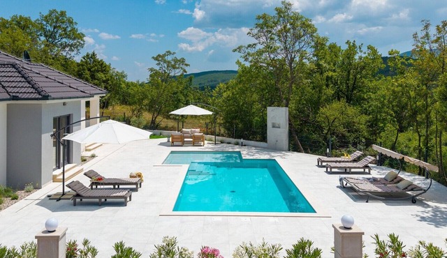 Villa Angela – A Modern Family Retreat with Private Heated Pool and Fun for All Ages