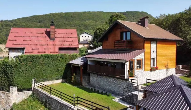 Villa Beti - Lake Views, Mountain Air & Family Comfort in Mavrovo