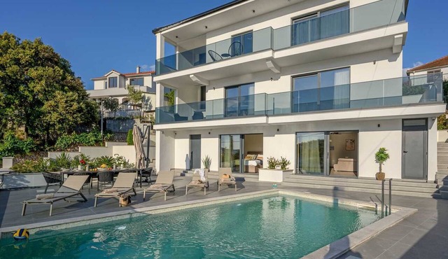 Villa Between Seas with Pool