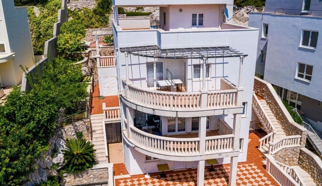 Villa Borna Apartments - Deluxe Two Bedroom Apartment with Terrace and Sea View - br 8 in Dubrovnik