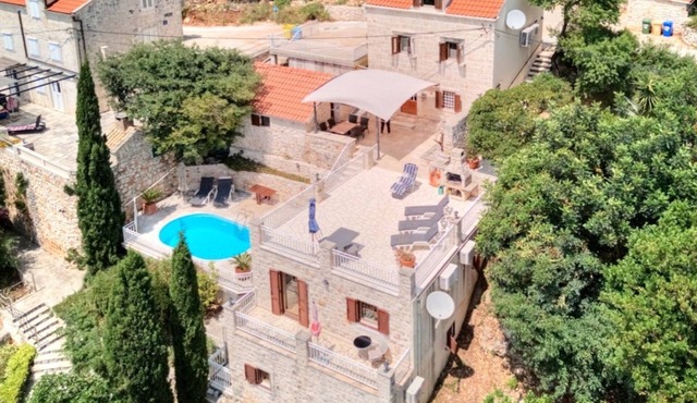Villa Carlotta | Sea view, pool & large terrace above Viganj