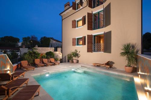 Villa Casa Nova with Heated Pool, Spa area & Game Room