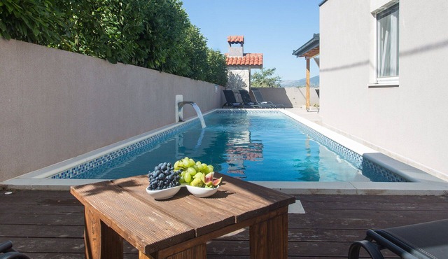 Villa Castellina with Pool