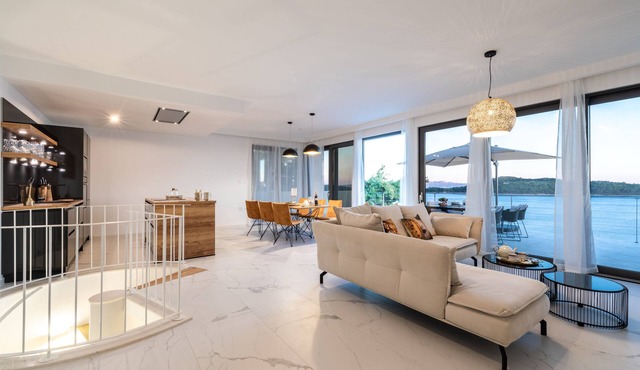 Villa Desire - Three Bedroom Villa with Pool and Sea View in Prižba