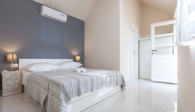 Villa Ena nearby Makarska – Crovillas GmbH in Podgora
