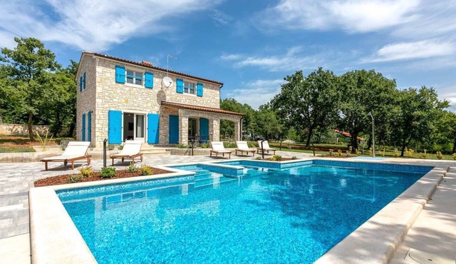 Villa Irena Funtana with pool