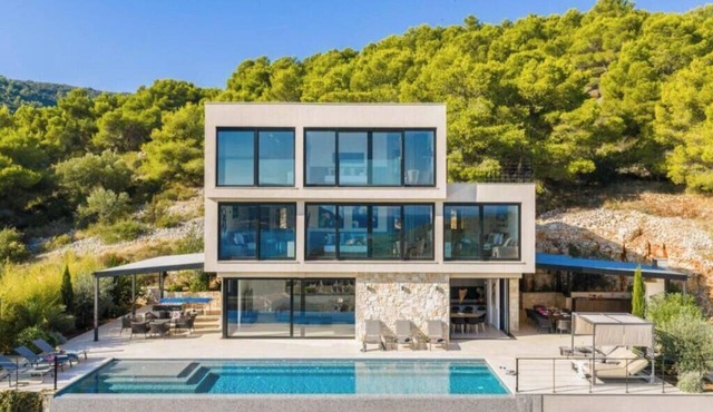 Villa Issa