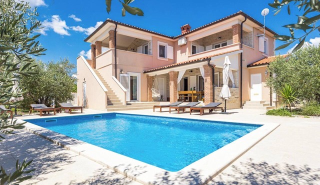 Villa Javor by Interhome in Pula/Krnica