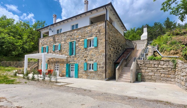 Villa Lapis with private Pool, Buzet, Croatia