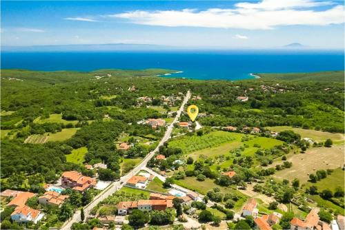 Villa Liberta - Private Family Villa with Pool & Garden