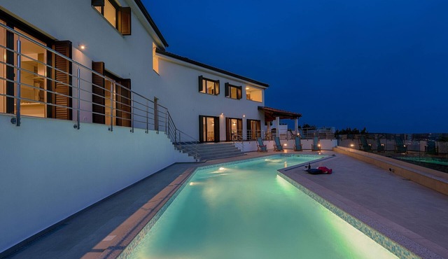 Villa Lubey 2 ZadarVillas
