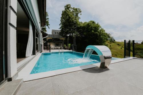 Villa Luxury A&A in Ivišovo Greblje