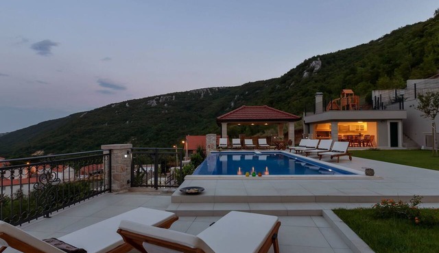 Villa mit Panorama by Interhome