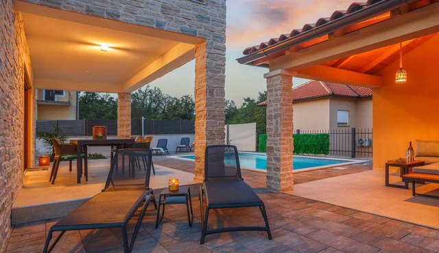 Villa MONICA with seaview and heated pool
