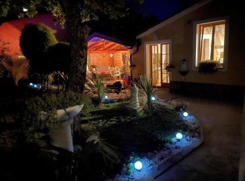 Villa Noa jacuzzi & sauna in Izola