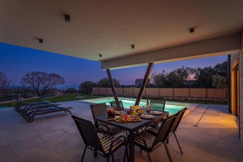 Villa Ogradina near Pula with sea view for 5 persons only 3 km from the Beach in Krnica