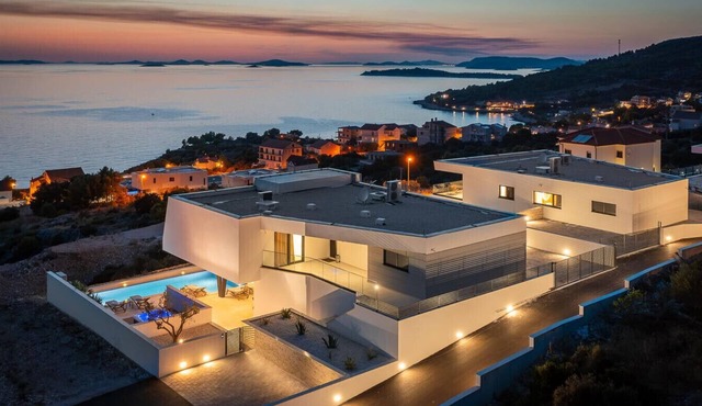 Villa Oliva ZadarVillas in Primošten Burnji