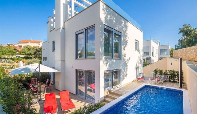 Villa Olive Nika with heated pool and barbecue
