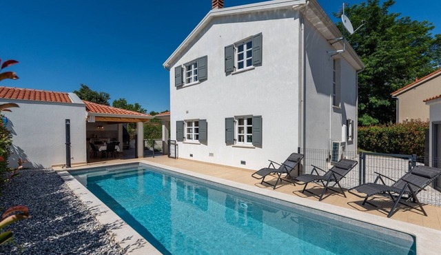 Villa Oskoli beautiful holiday home with private pool for up to 8 guests