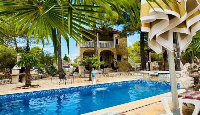Villa Paradisio in Milna