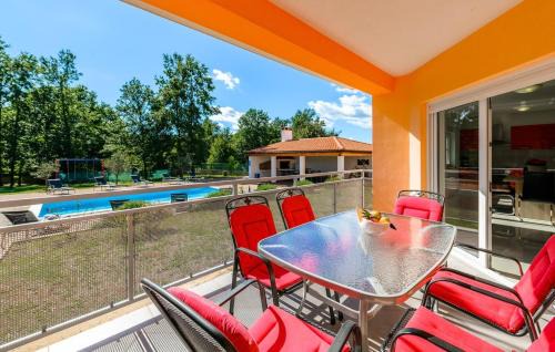 Villa Roberta by Villas Guide in Pazin