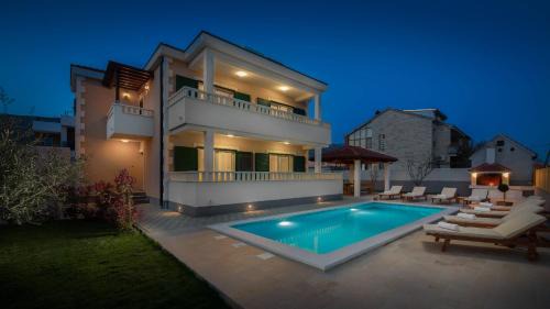 Villa Rosa Ventorum with private pool near Split in Kaštela