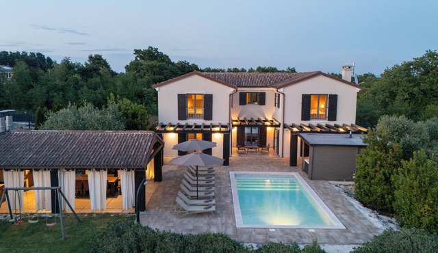 Villa Santi with whirlpool, sauna and heated pool from May to the end of September