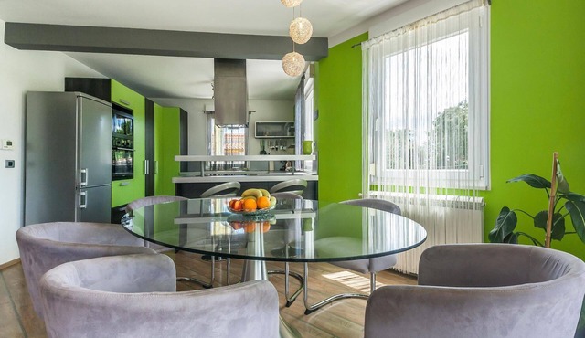 Villa Sole, holiday villa with own pool near Pula