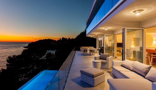 Villa Style and Sea by Interhome