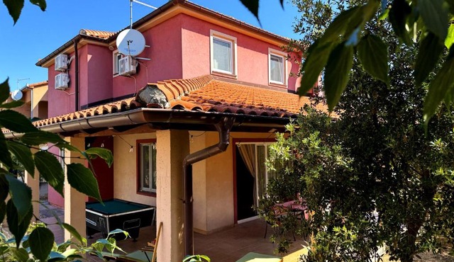 Villa Tamaris hidden gem near beach in Jadrija